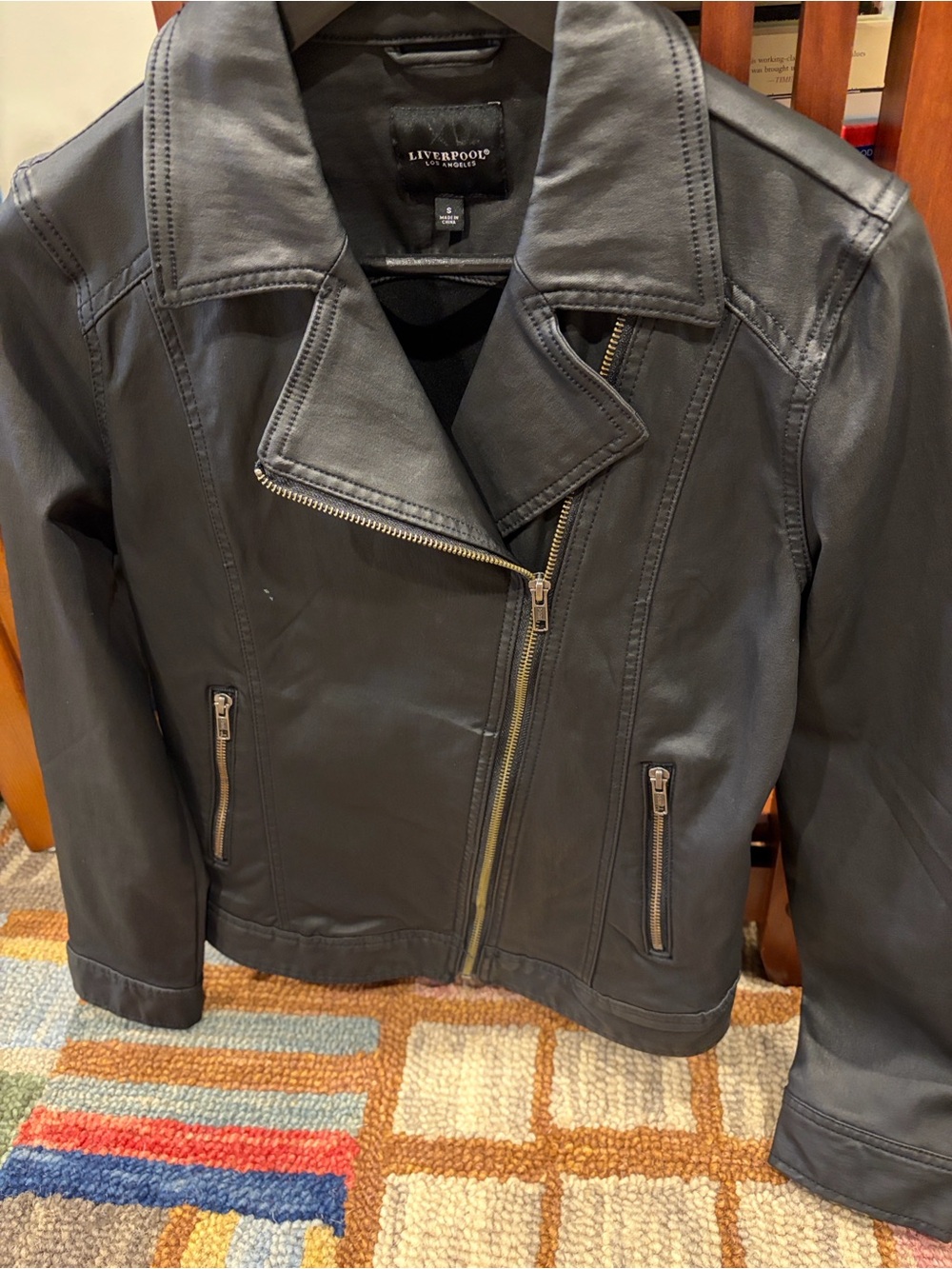 Liverpool women’s Moto style jacket black small zip front snap cuff EUC